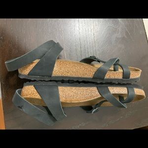 Brand New, Never Worn Birkenstock Yara Sandals, size 40